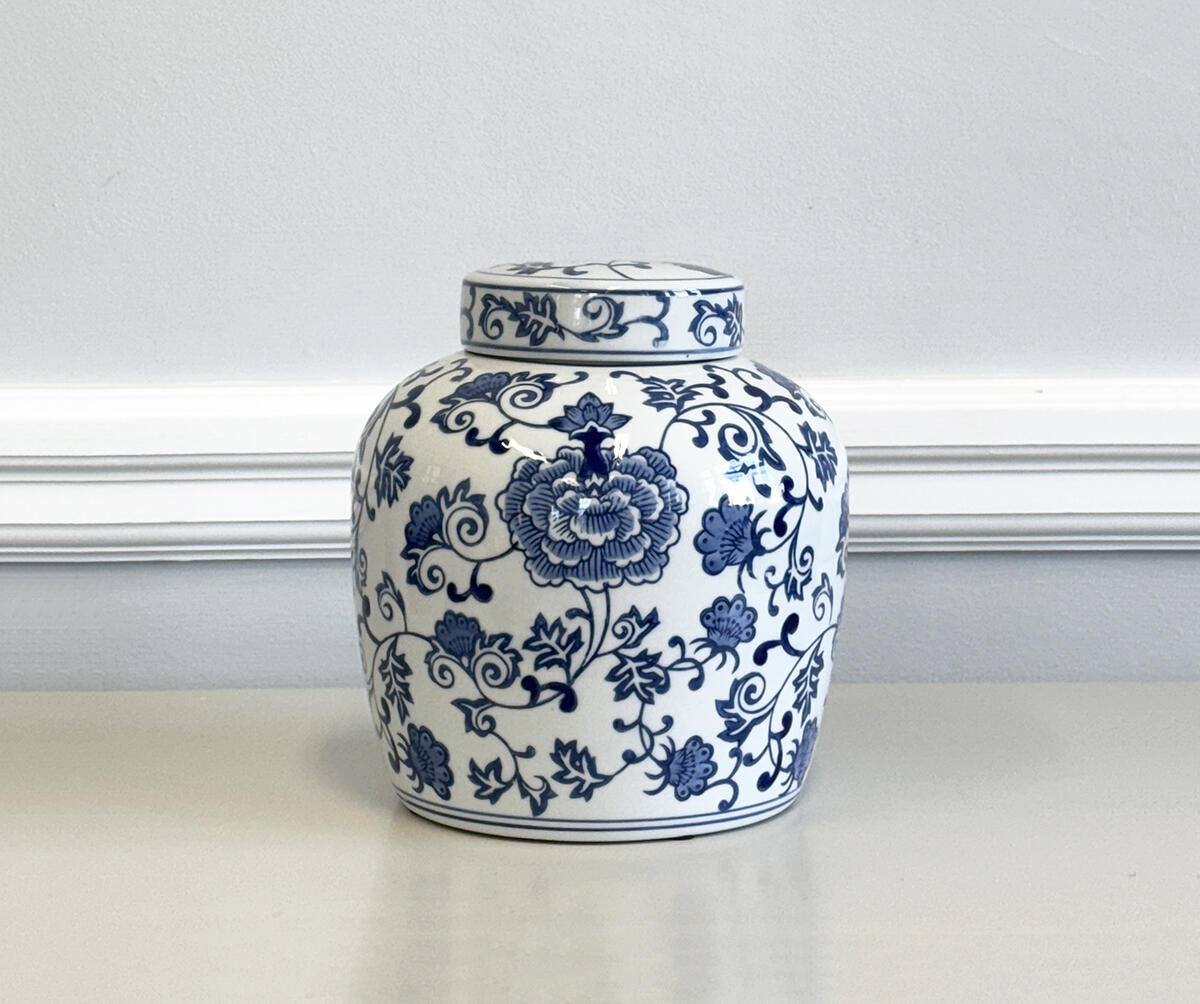 8.5" Mandarin Jar with Lid