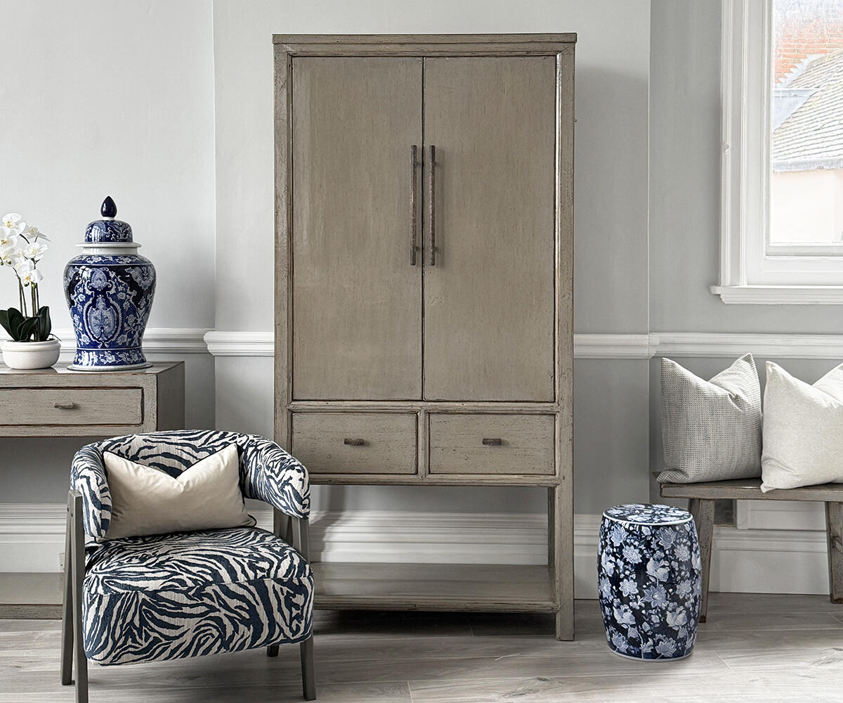 Oriental Style Mei 2 Door Cabinet in Grey
