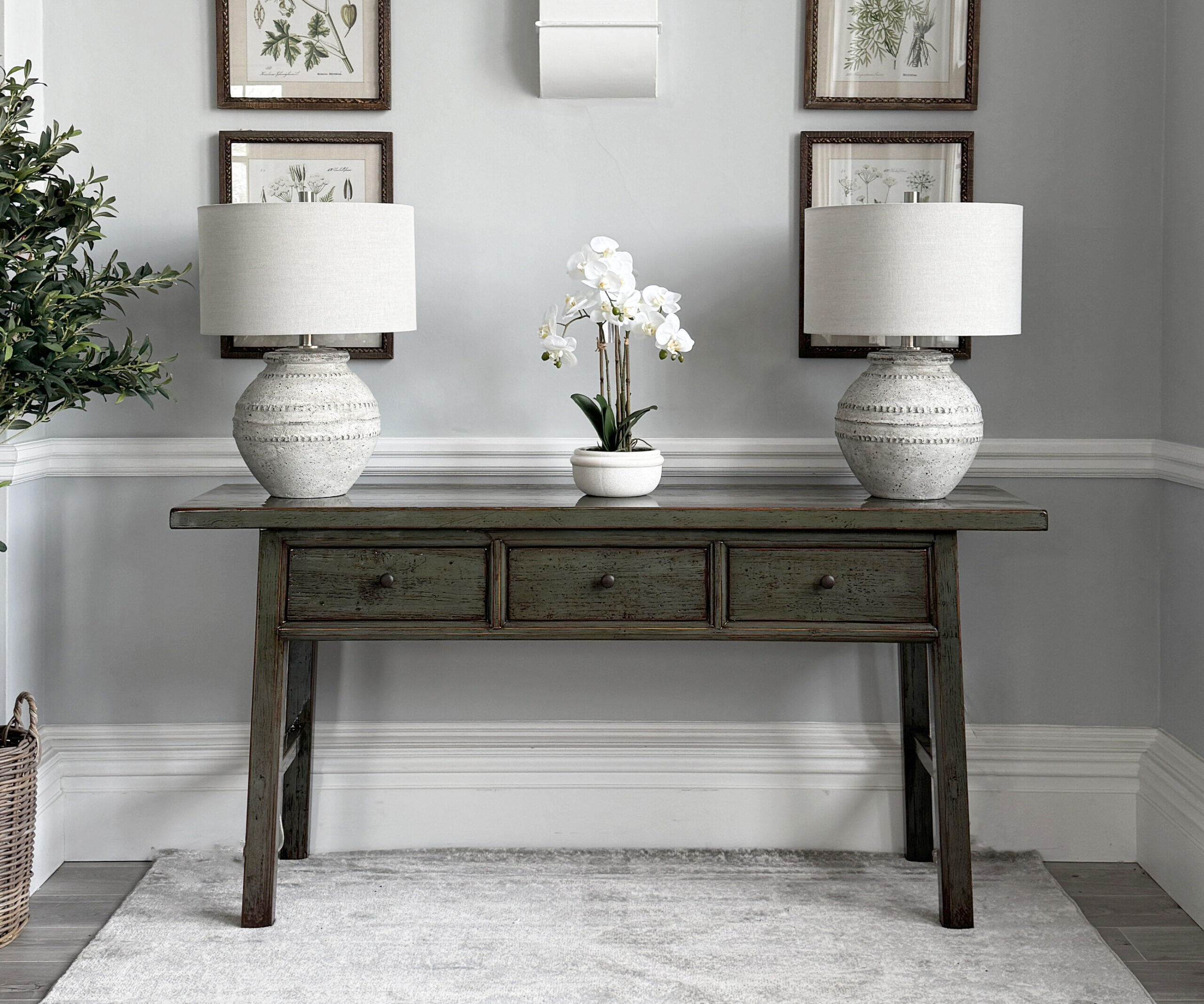 Oriental Style Fujian 3 Drawer Console in Moss