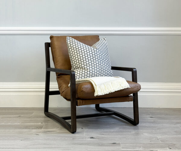 Photo-10-09-2024-16-06-52-Small-600x500