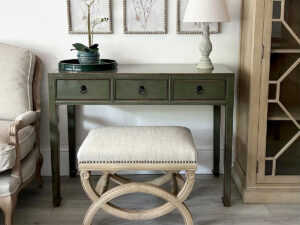 Oriental Style Lijiang Desk in Moss