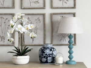 Tabitha Table Lamp in Vardo with Linen Shade